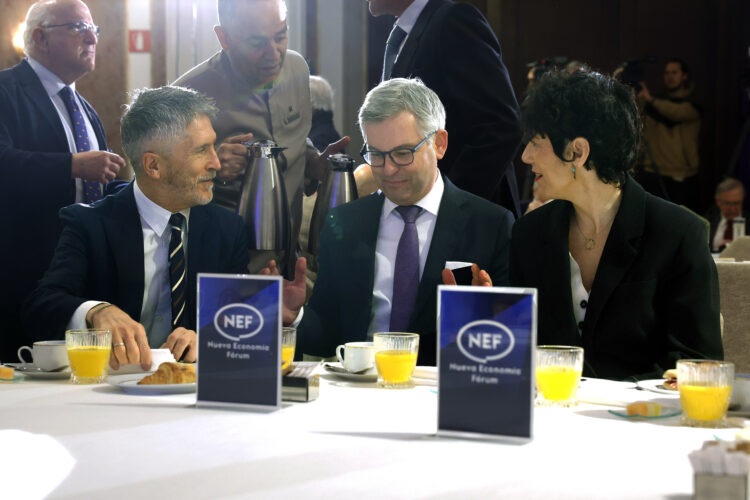 magnus-brunner-fernando-grande-marlaska-elma-saiz-menores.jpg