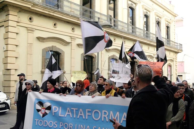 manifestacion-plataforma-sanidad-digna-ingesa-escucha-ceuta-lucha-14