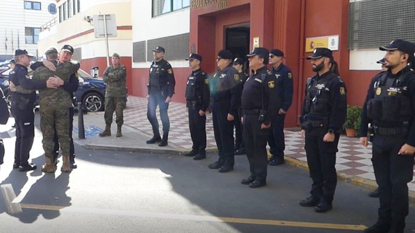 policia-nacional-despide-comandante-general-llago-navarro