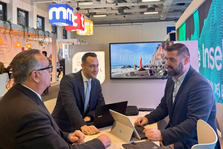 armas-trasmediterranea-presenta-oferta-pasaje-mercancias-feria-itb-berlin-2025