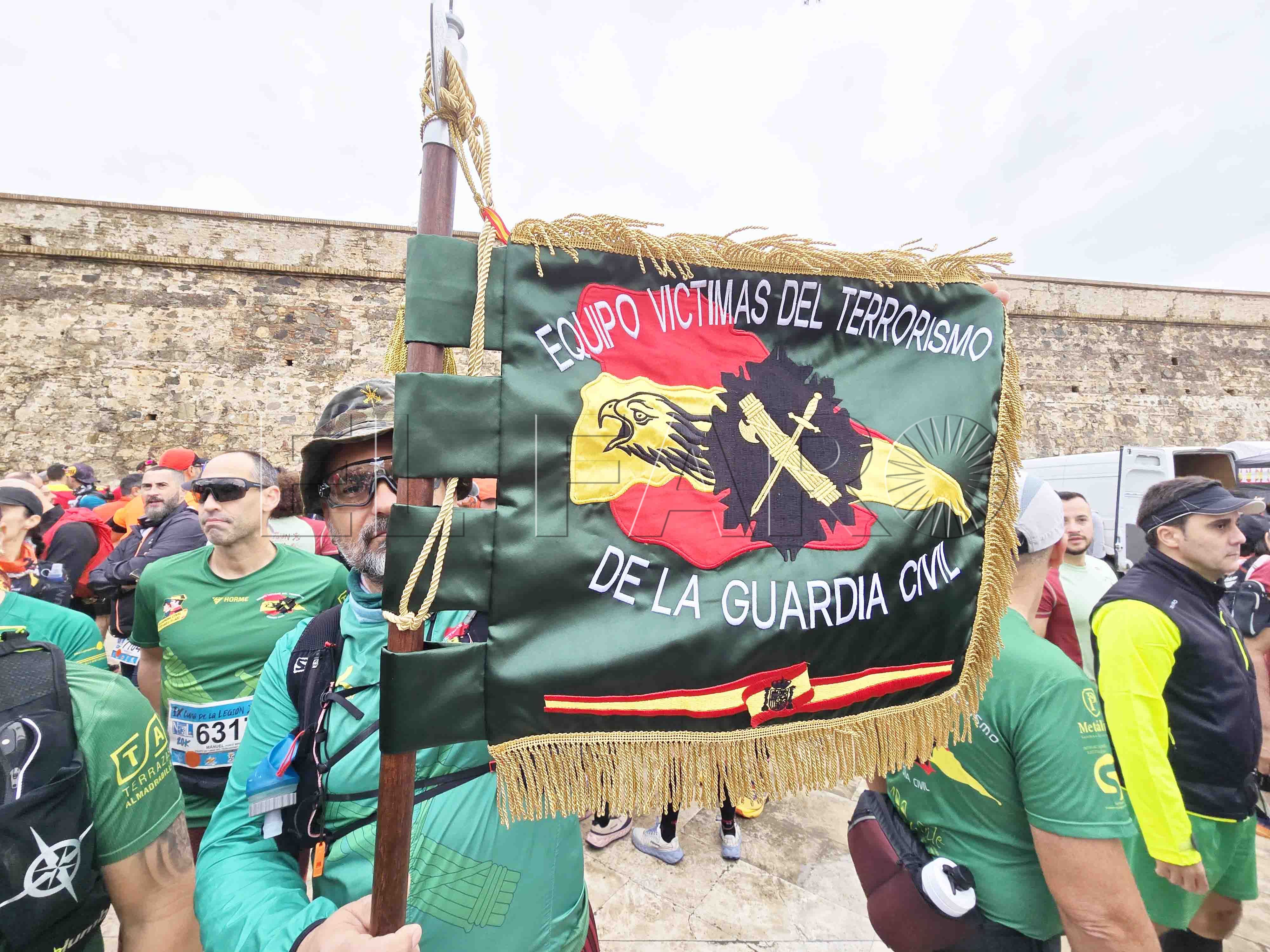 banderin-homenaje-victimas-terrorismo-cuna-legion-1