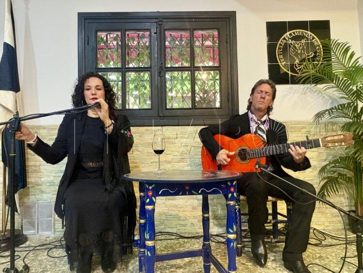 duo-flamenco-algeciras-estrena-tertulia-flamenca-15