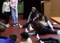 escolares-san-daniel-se-acercan-teatro-002