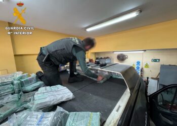 golpe-guardia-civil-narco-ceuta-hachis-004