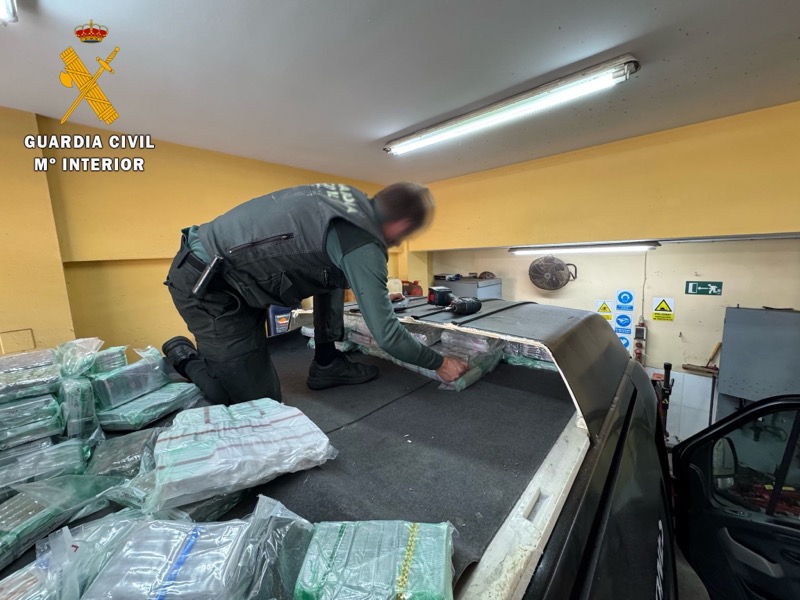 golpe-guardia-civil-narco-ceuta-hachis-004