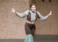 gran-acogida-cortazar-juego-teatro-revellin-pablo-rivero-ana-rayo-8