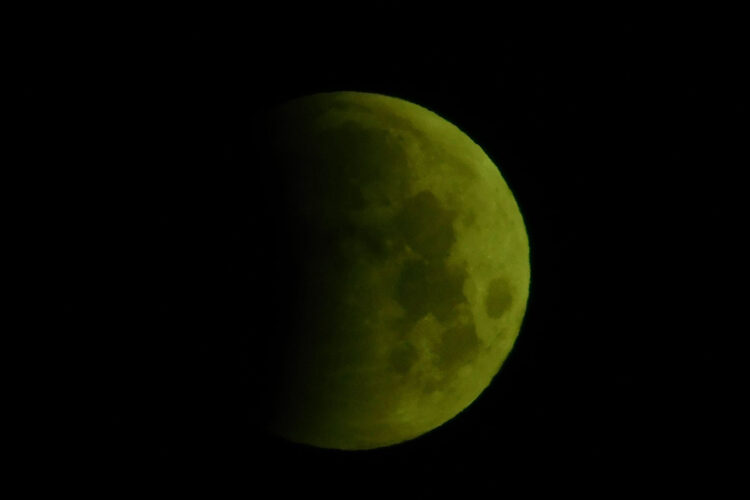 luna-sangre-madrugada-003