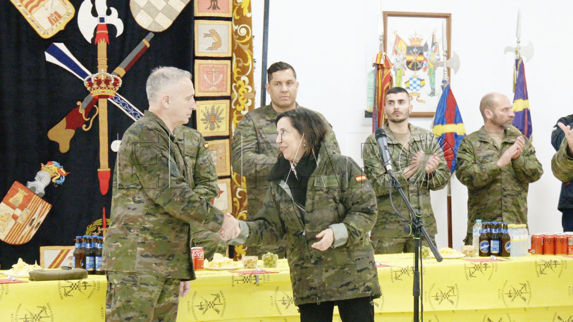 margarita-robles-ministra-defensa-despide-comandante-general-marcos-llago-navarro