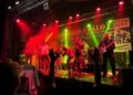 molestando-vecinos-divertirse-publico-musica