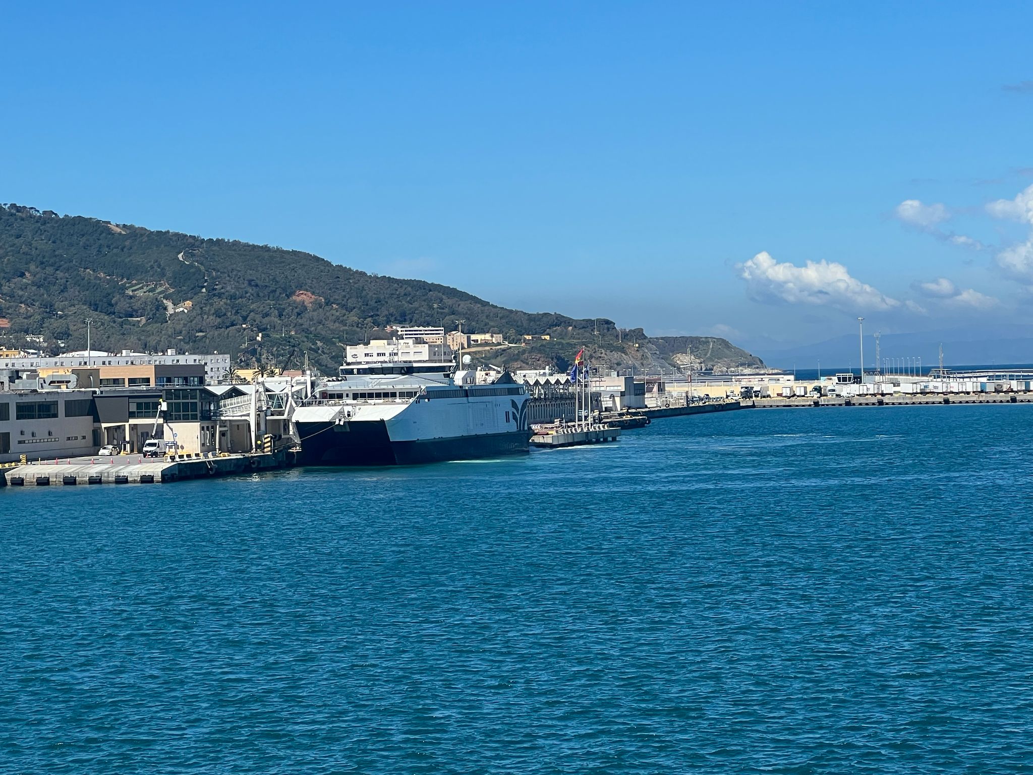 naviera-ceuta-lines-mas-cerca-operar-estrecho-4