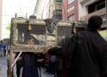 ninos-ensayan-bajo-trabajaderas-procesion-abril-014