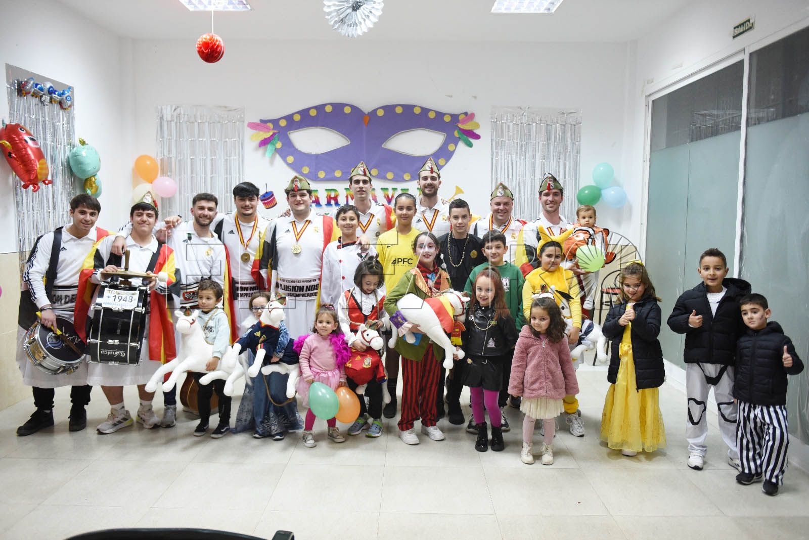 parques-ceuta-celebra-carnaval-colorido-agrupaciones-1
