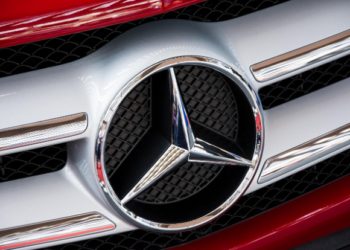 subasta-coche-furgoneta-mercedes-benz
