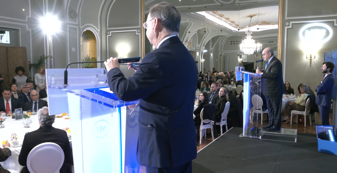 vivas-defiende-futuro-ceuta-forum-nueva-economia-6