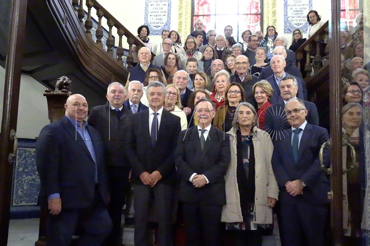 vivas-recibe-circulo-artesanos-sanlucar-barrameda-005