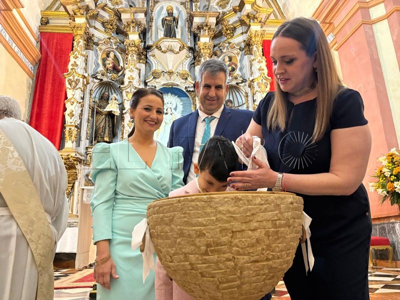 Bautizo-Leo-Remedios-abril-2025-031