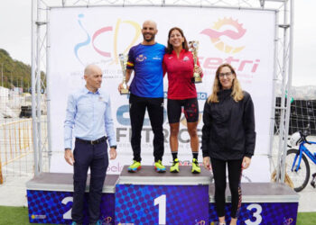 FOTOS-vilal-ahmed-maria-bohorquez-ganadores-duatlon-perla-mediterraneo