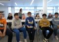 alumnos-mare-nostrum-conocen-escritor-jose-antonio-pleguezuelos-dia-libro-2025-11