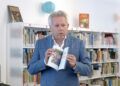 alumnos-mare-nostrum-conocen-escritor-jose-antonio-pleguezuelos-dia-libro-2025-3
