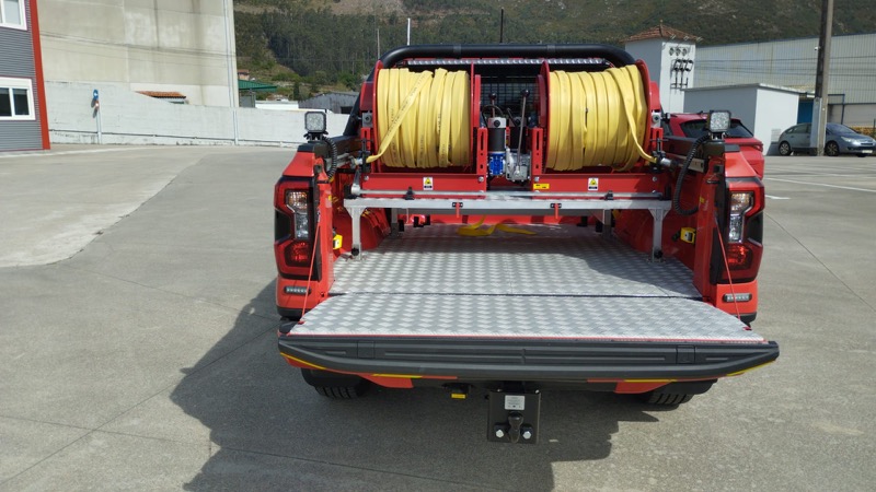 bomberos-cuenta-nuevo-vehiculo-intervencion-ligera