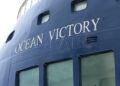 buque-ocean-victory-desembarca-muelle-espana-001