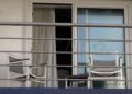 buque-ocean-victory-desembarca-muelle-espana-001