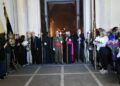 ceuties-acompanan-santo-entierro-emotiva-salida-semana-santa-ceuta-2025