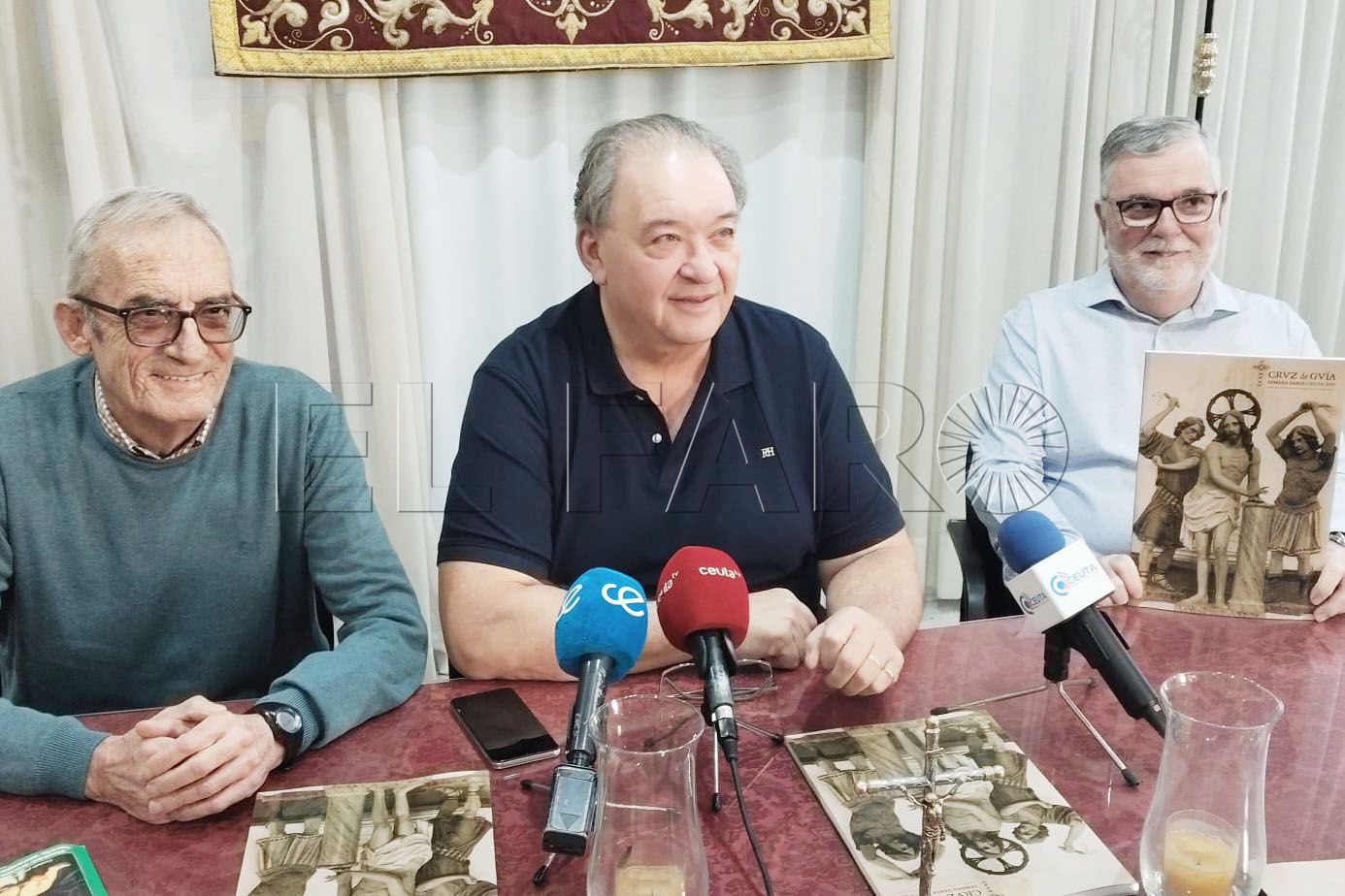 consejo-hermandades-presenta-nueva-revista-cruz-guia-semana-santa-3