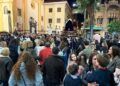descendimiento-envuelve-madrugada-viernes-santo-semana-santa-2025