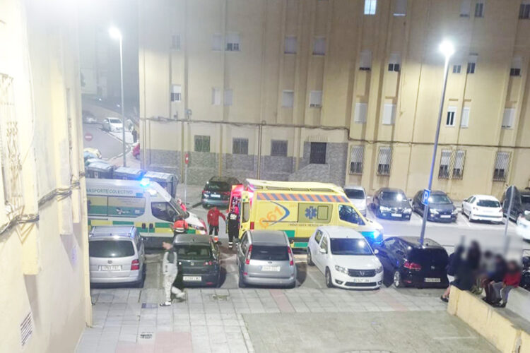 discapacidad-carritos-bebe-sin-acceso-bloque-juan-carlos-i