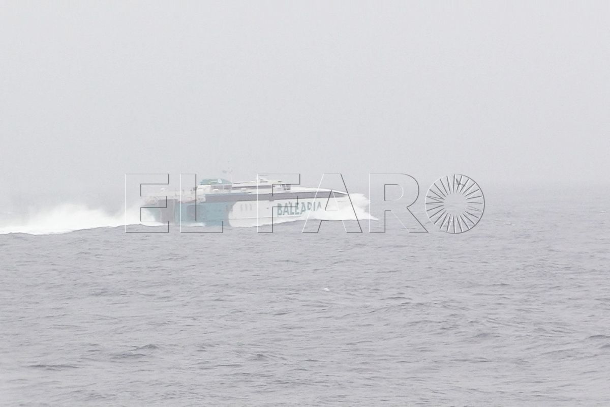 enfrentan-barcos-temporal-olivier-004-principal