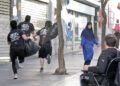 falso-atraco-dewe-accion-publicitaria-bay-15