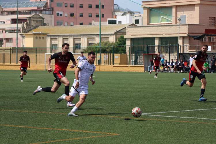 filial-no-puede-lider-futbol-011