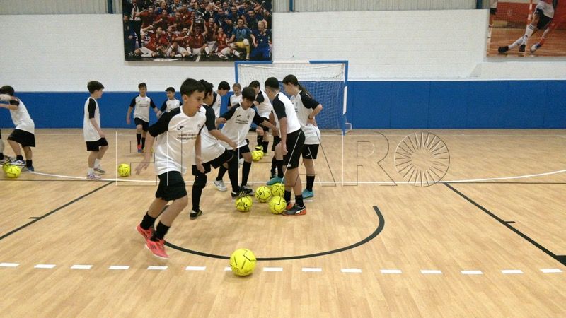 gran-acogida-campus-futsal-jose-maria-oliveira-007