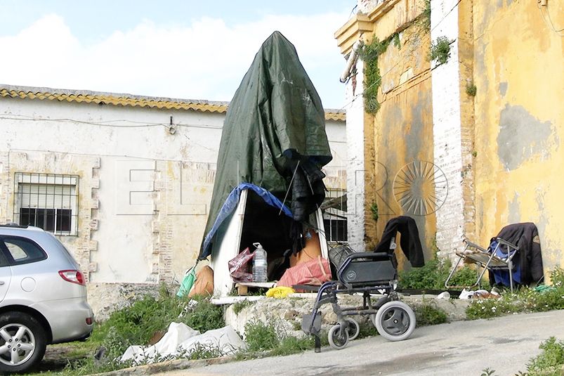 joven-vive-chabola-preocupacion-recinto