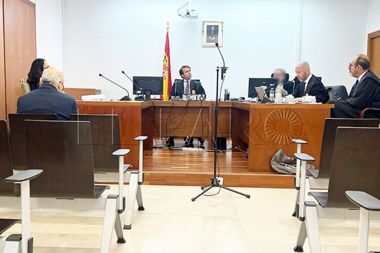 juicio-guerrero-fotos-tocamientos-menores-11