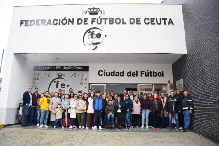 medina-cantalejo-homenajea-ex-arbitros-caballas-muro-recuerdo-003
