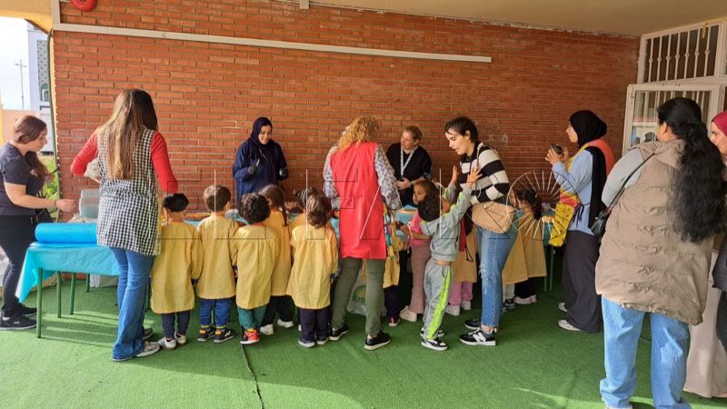 mercadillo-solidario-juan-morejon-beneficio-autismo-ceuta-011