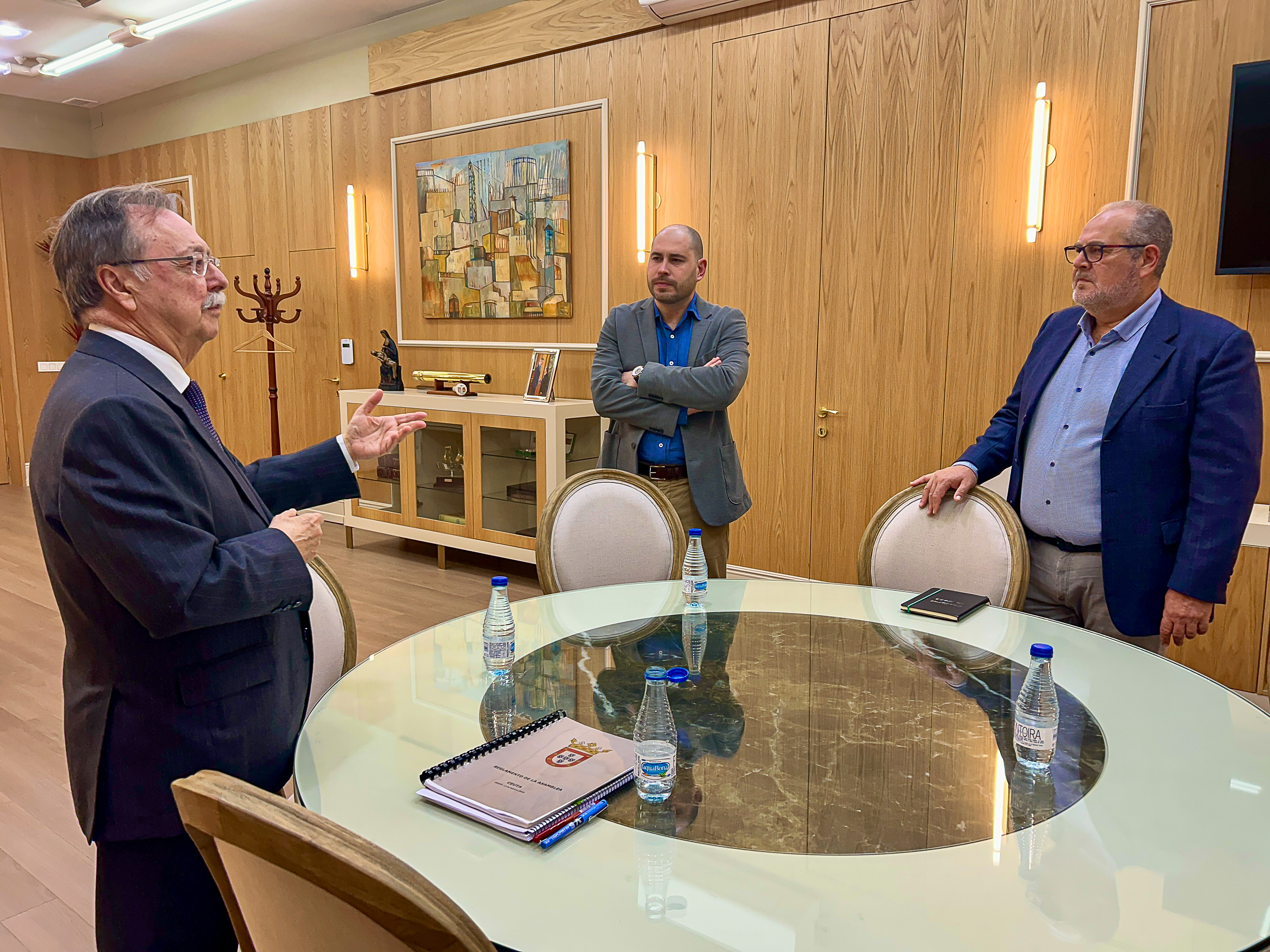 perez-triano-secretario-general-psoe-reunion-vivas-1