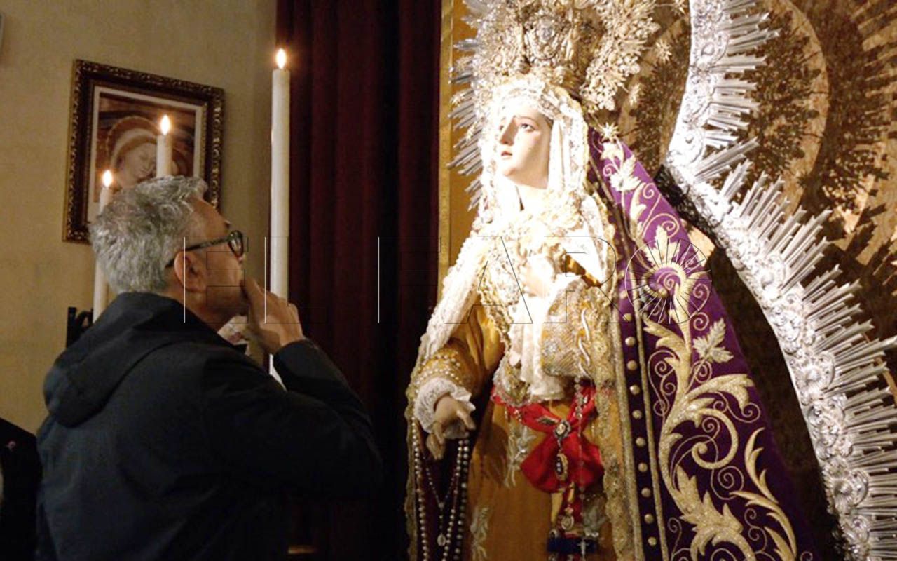 remedios-abre-puertas-besamanos-virgen-mayor-dolor-004-portada