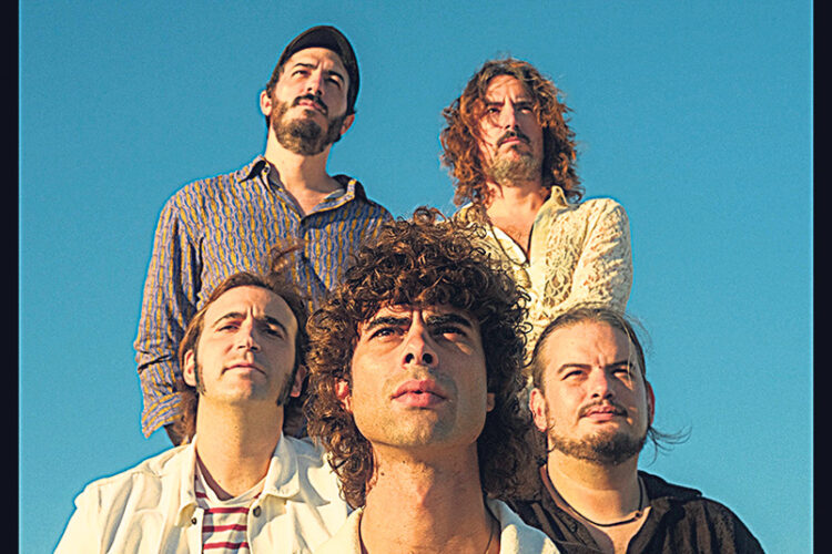 sarria-llega-ceuta-rock-retrofuturista