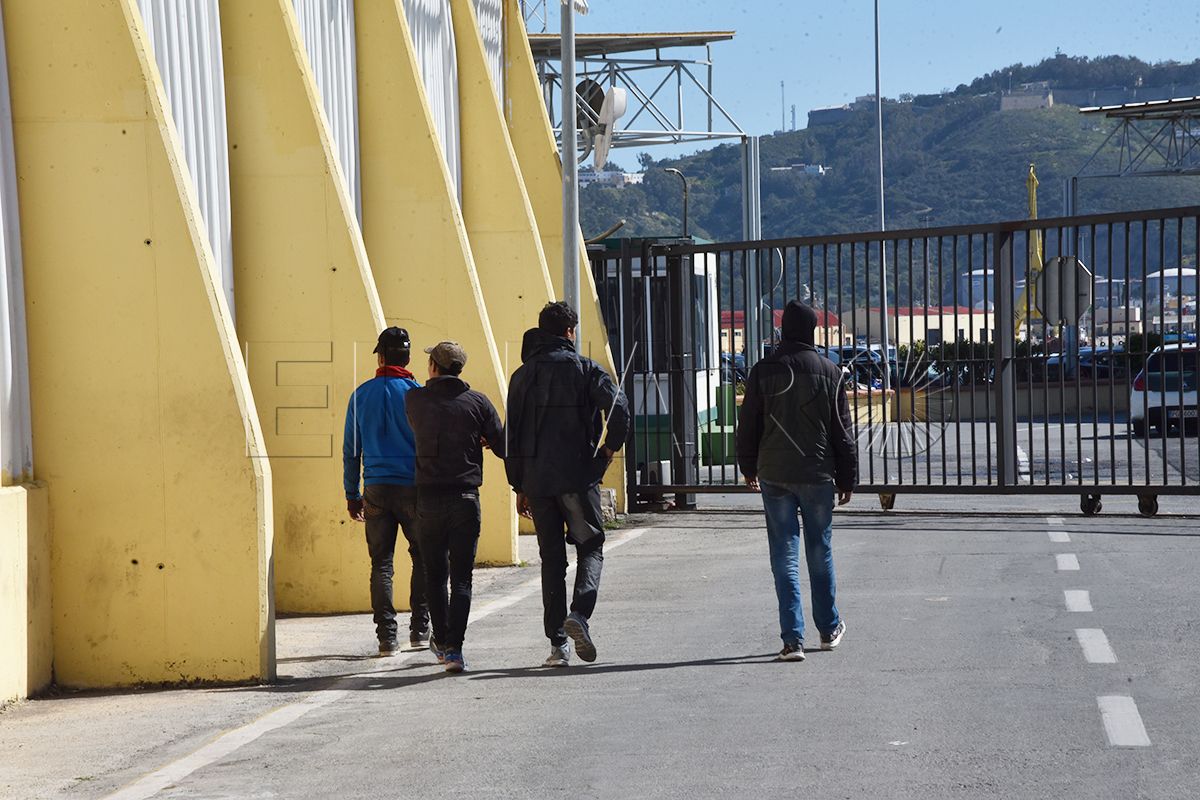 torres-exige-respuesta-justa-reparto-menores