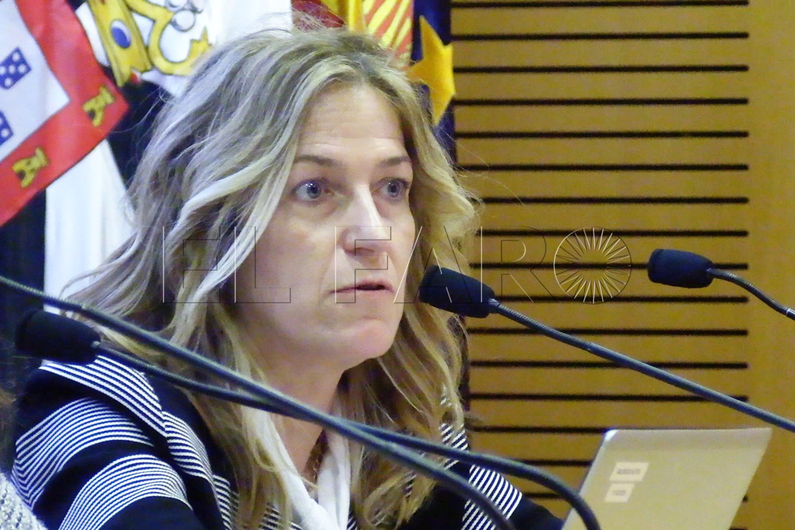 visita-directora-general-ingesa-15-aniversario-huce-6