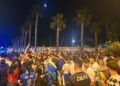 FOTOS-aficionados-esperan-heroes-ascenso-puerto-ad-ceuta