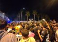 FOTOS-aficionados-esperan-heroes-ascenso-puerto-ad-ceuta-013