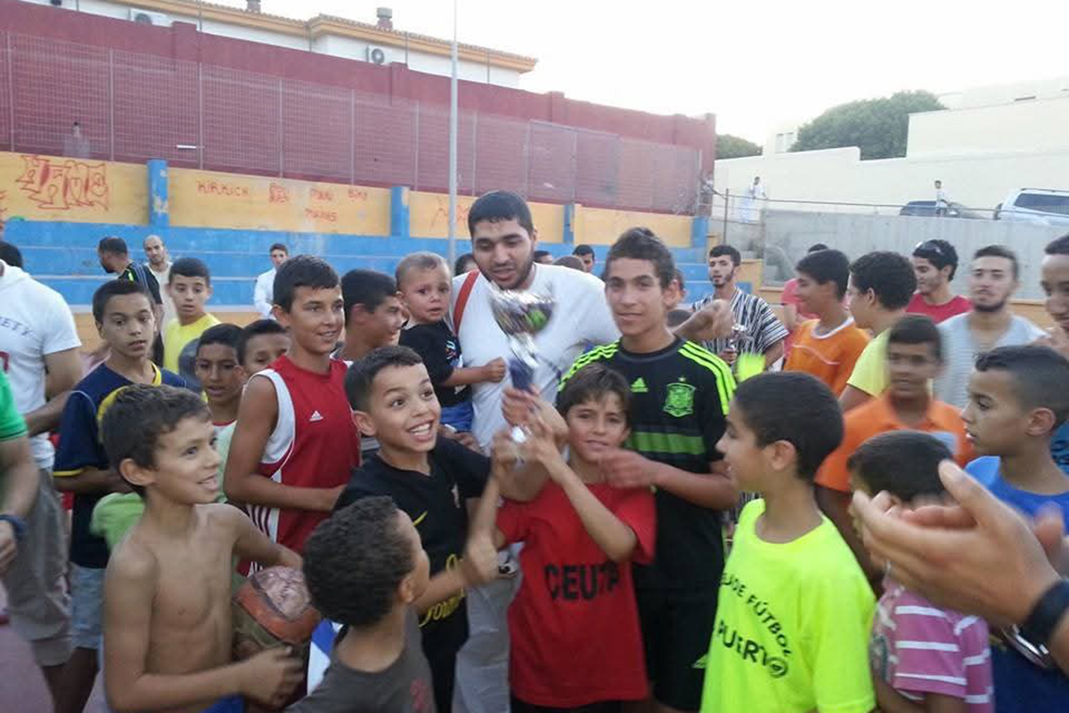 aisar-ahmed-hijo-viento-barrio-003