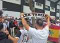calido-recibimiento-hinchas-ad-ceuta-futbol-003