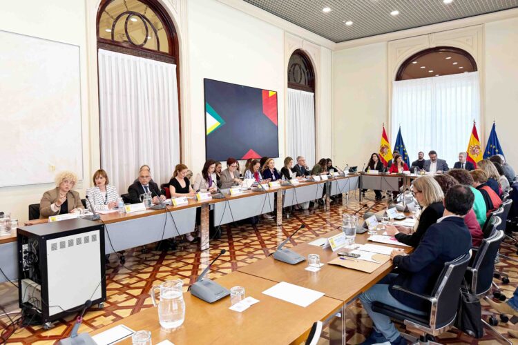 ceuta-plantea-situacion-limite-atencion-menores-inmigrantes-sectorial-1