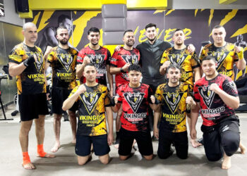 gimnasios-ceuta-kickboxing-acuden-castillejos-realizar-entreno-3