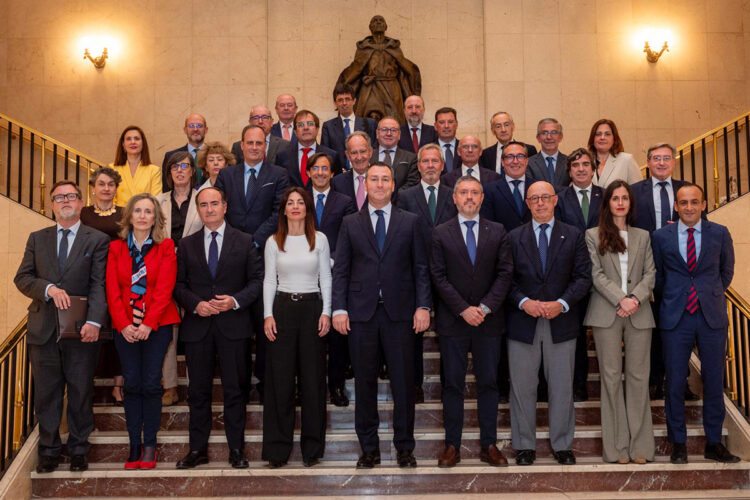 puerto-ceuta-encuentra-autoridades-portuarias-001